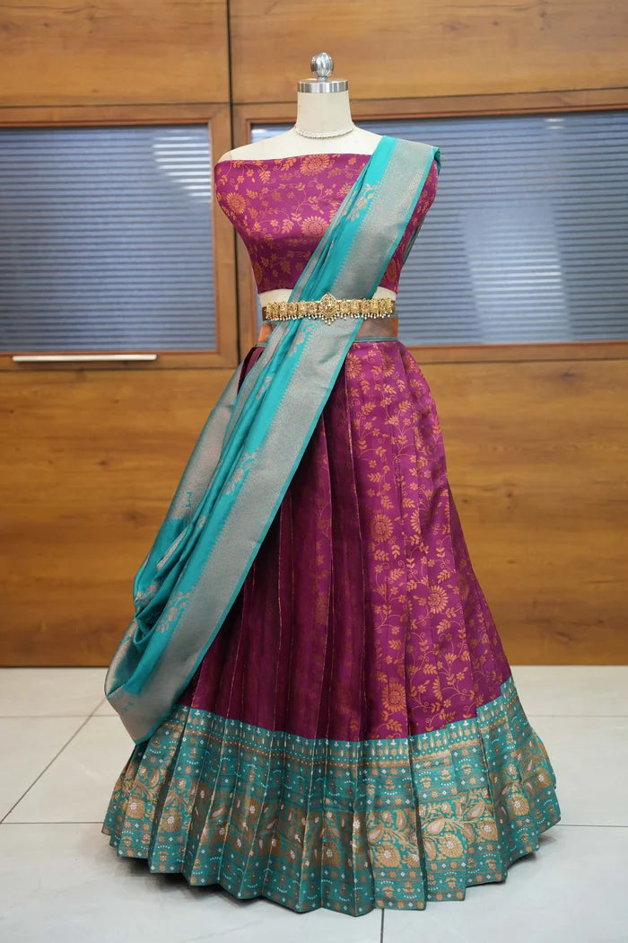 దక్షిణ భారత పండుగ సాంప్రదాయ హాఫ్ చీర (ఛవి)