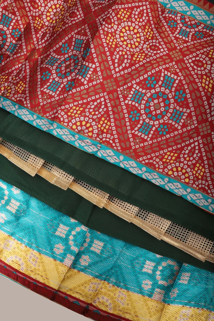 దక్షిణ భారత పండుగ సాంప్రదాయ హాఫ్ చీర (ఛవి)