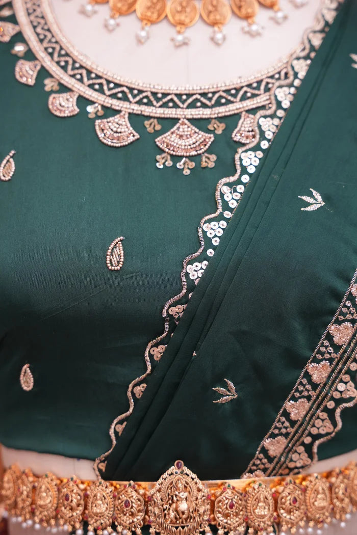 దక్షిణ భారత పండుగ సాంప్రదాయ హాఫ్ చీర (ఛవి)