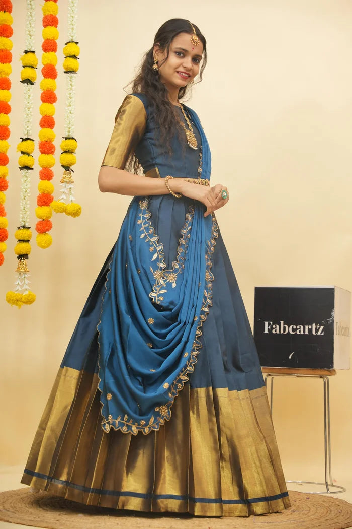 దక్షిణ భారత పండుగ సాంప్రదాయ హాఫ్ చీర (ఛవి)