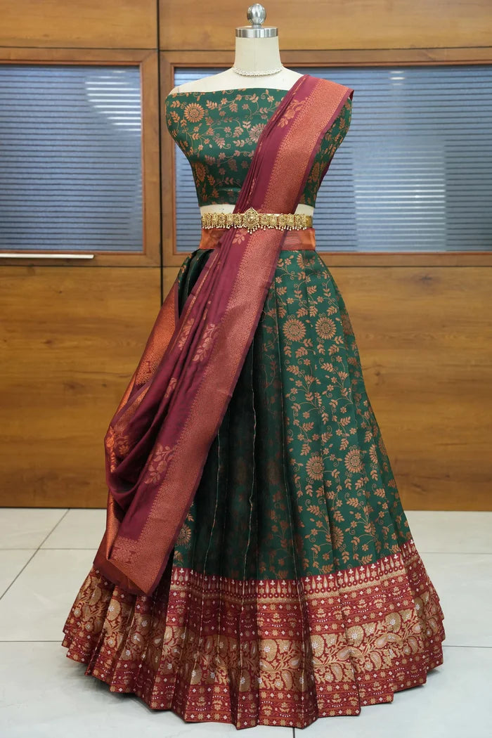 దక్షిణ భారత పండుగ సాంప్రదాయ హాఫ్ చీర (ఛవి)