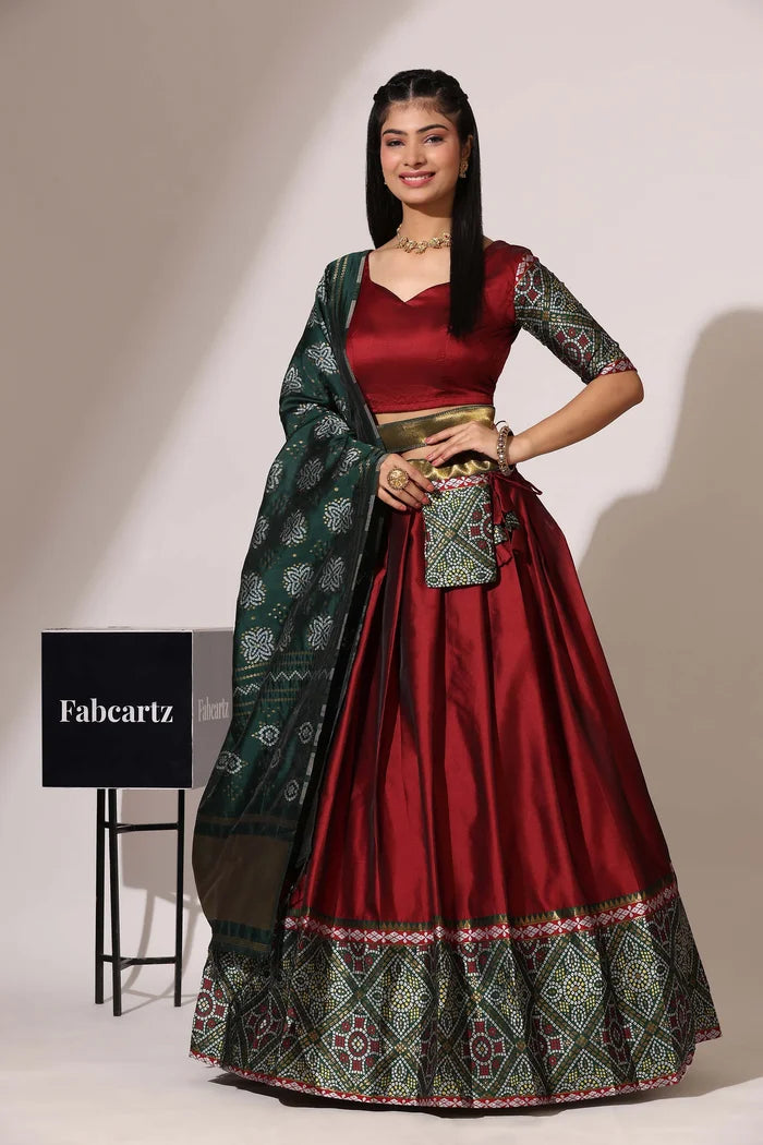 దక్షిణ భారత పండుగ సాంప్రదాయ హాఫ్ చీర (ఛవి)