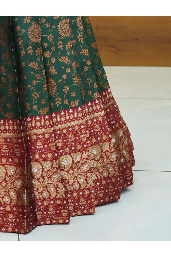 దక్షిణ భారత పండుగ సాంప్రదాయ హాఫ్ చీర (ఛవి)