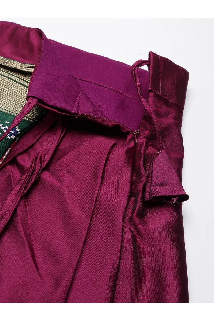 దక్షిణ భారత పండుగ సాంప్రదాయ హాఫ్ చీర (ప్రేక్షు)