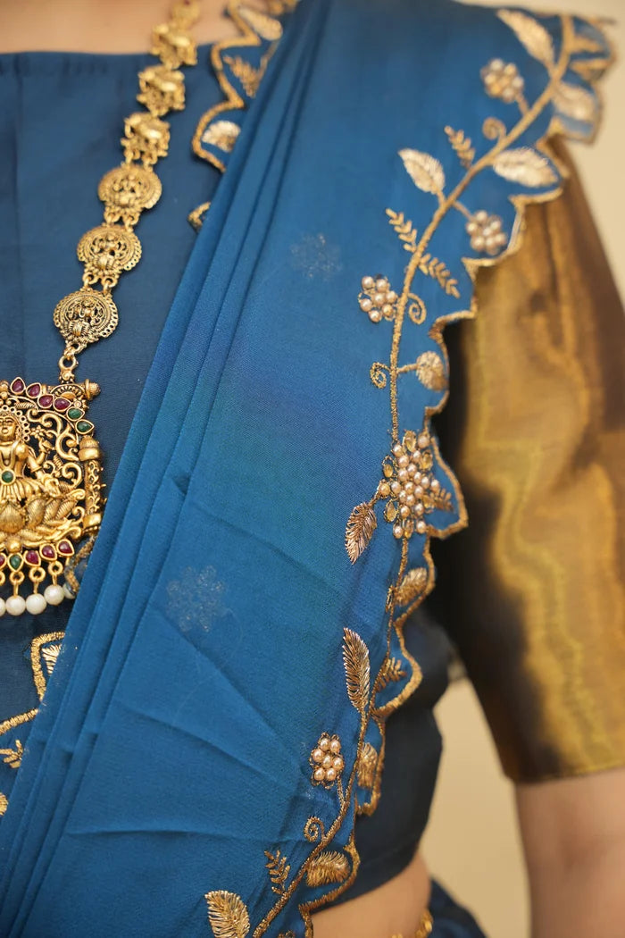 దక్షిణ భారత పండుగ సాంప్రదాయ హాఫ్ చీర (ఛవి)