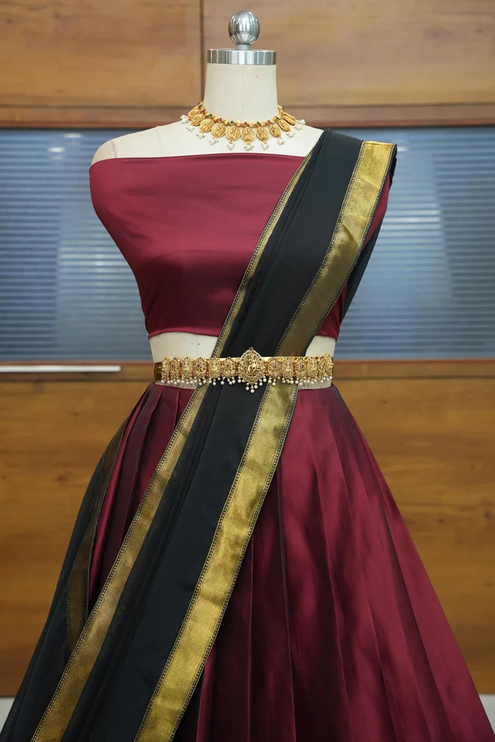 దక్షిణ భారత పండుగ సాంప్రదాయ హాఫ్ చీర (ఛవి)