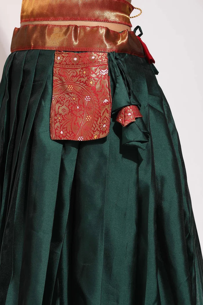 దక్షిణ భారత పండుగ సాంప్రదాయ హాఫ్ చీర(పటోలా)