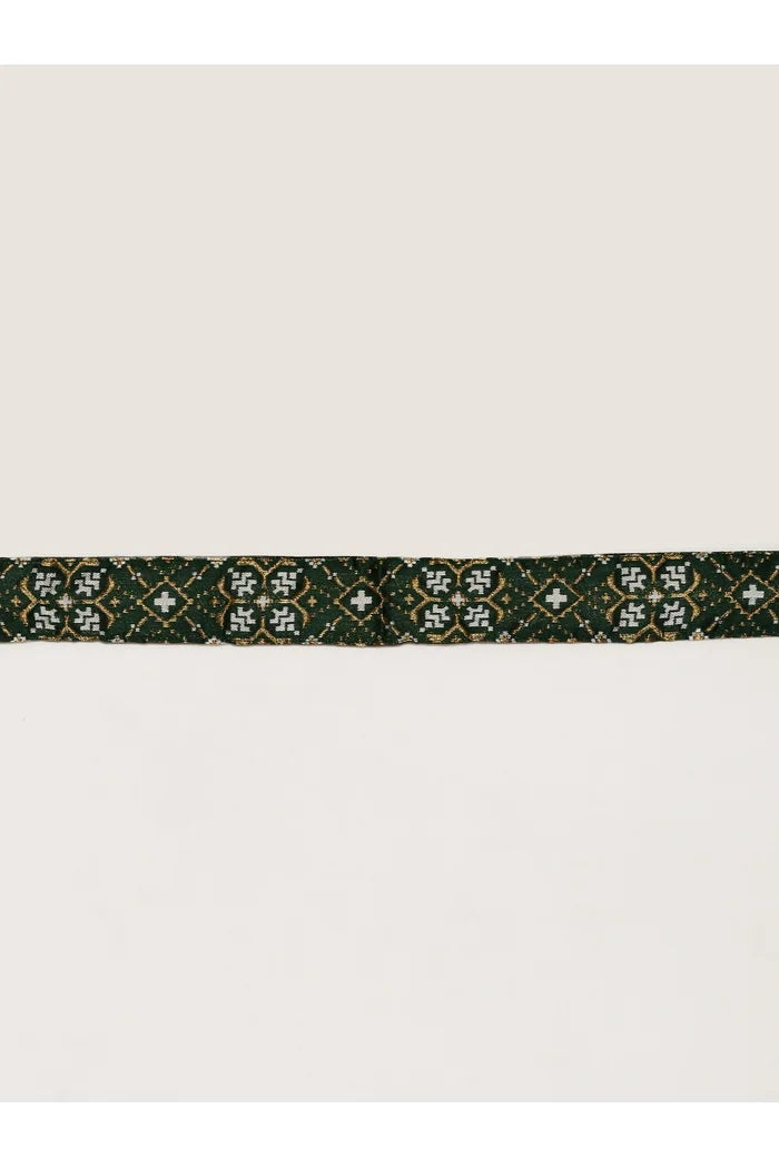 దక్షిణ భారత పండుగ సాంప్రదాయ హాఫ్ చీర (ప్రేక్షు)