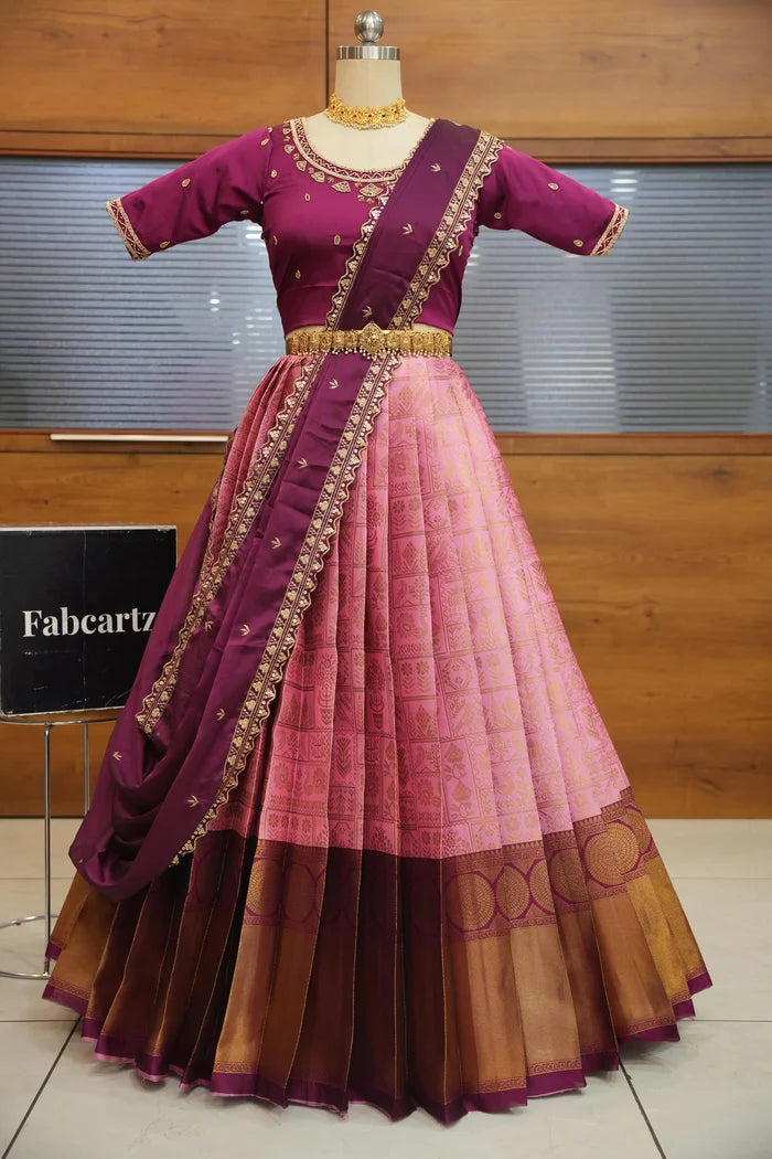 దక్షిణ భారత పండుగ సాంప్రదాయ హాఫ్ చీర (ఛవి)