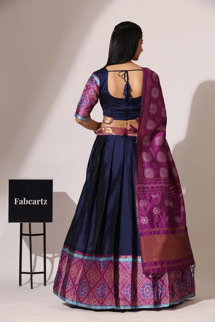 దక్షిణ భారత పండుగ సాంప్రదాయ హాఫ్ చీర (ఛవి)