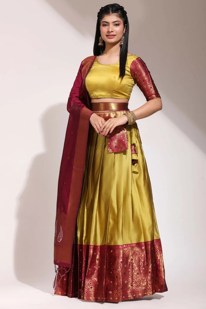 దక్షిణ భారత పండుగ సాంప్రదాయ హాఫ్ చీర(పటోలా)