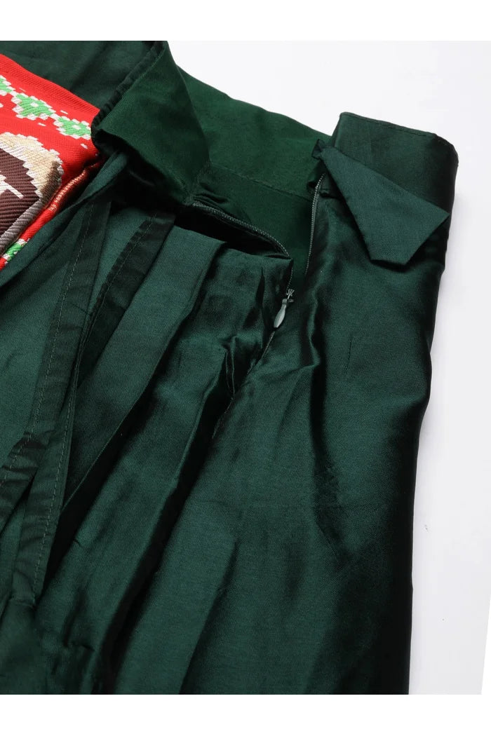 దక్షిణ భారత పండుగ సాంప్రదాయ హాఫ్ చీర (ప్రేక్షు)