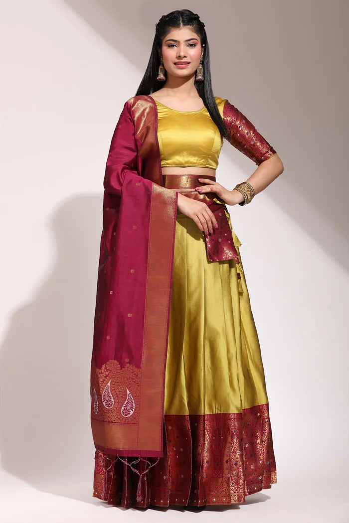 దక్షిణ భారత పండుగ సాంప్రదాయ హాఫ్ చీర(పటోలా)