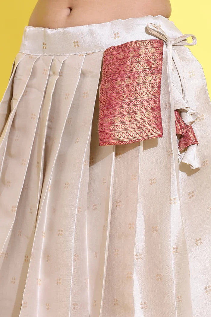South Indian Festival Traditional Half Saree (Yogeshwari)