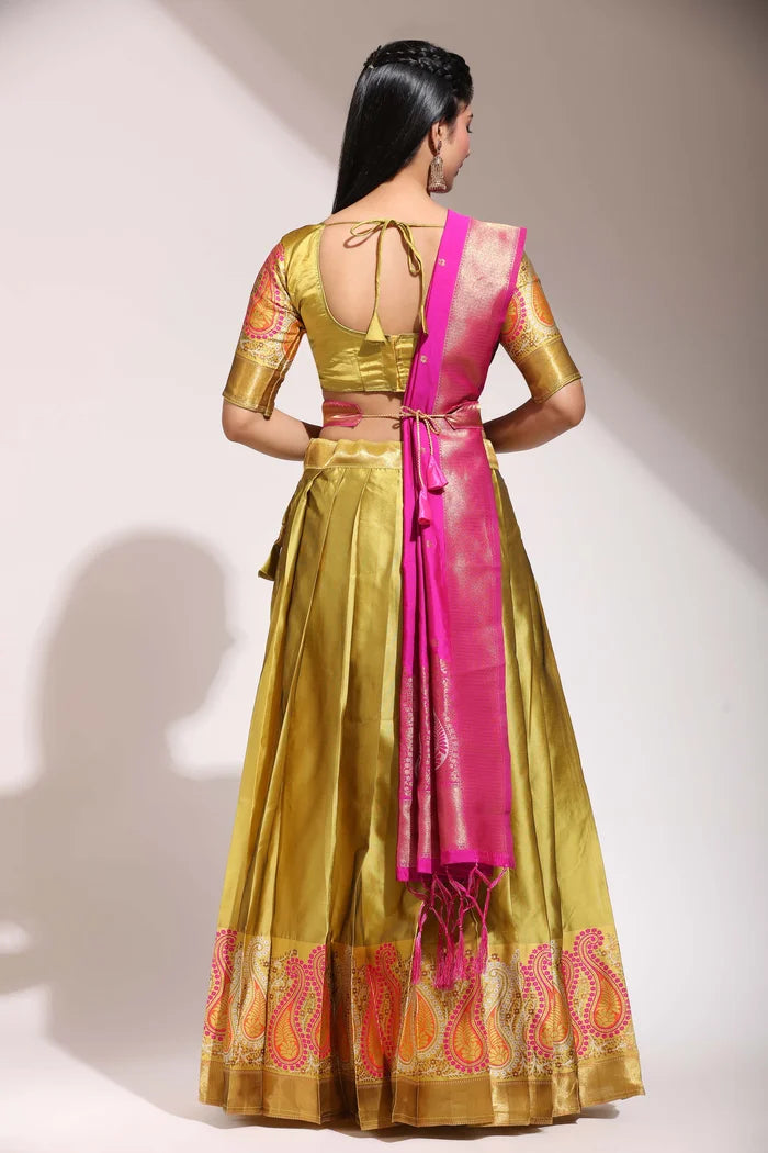 దక్షిణ భారత పండుగ సాంప్రదాయ హాఫ్ చీర(పటోలా)