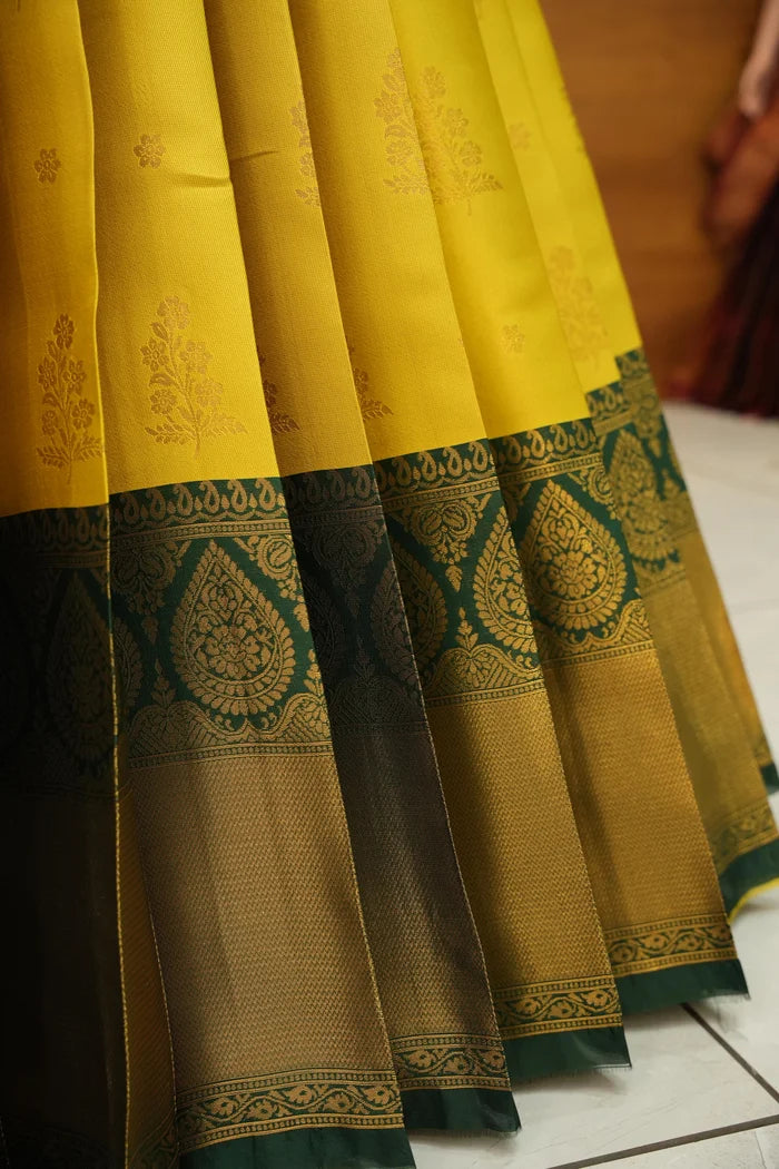 BittuPattu Women's Woven Design zari work Half Saree with Embroidered Blouse and Dupatta
