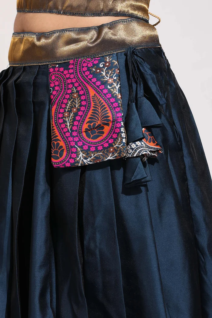 దక్షిణ భారత పండుగ సాంప్రదాయ హాఫ్ చీర(పటోలా)