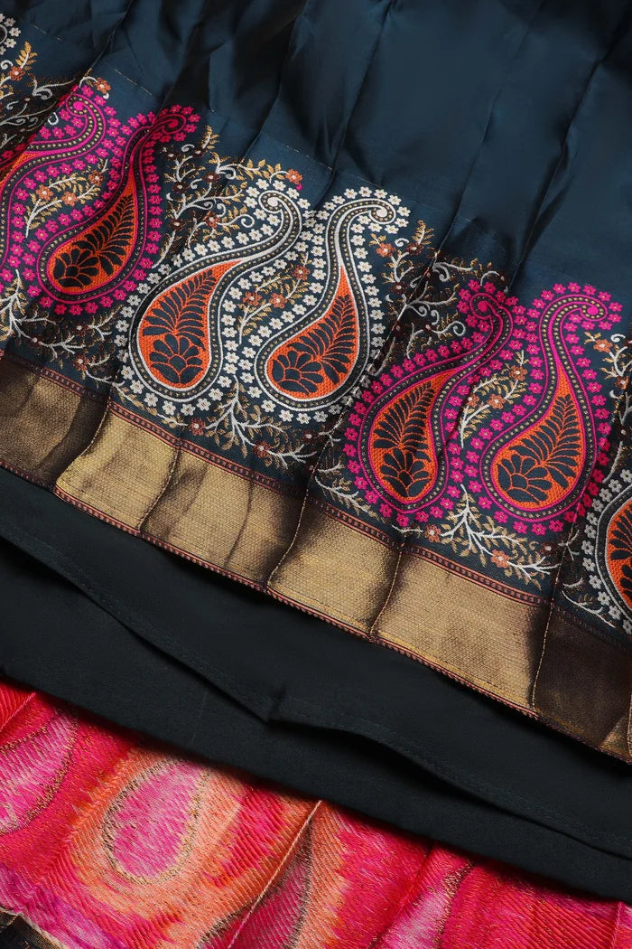 దక్షిణ భారత పండుగ సాంప్రదాయ హాఫ్ చీర(పటోలా)