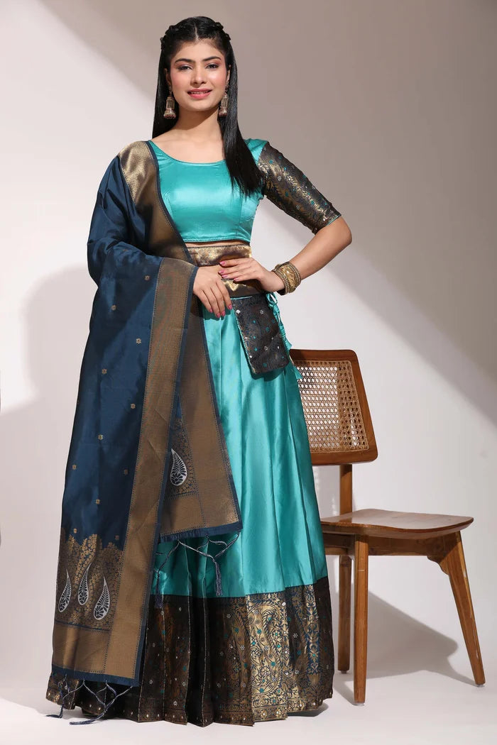 దక్షిణ భారత పండుగ సాంప్రదాయ హాఫ్ చీర(పటోలా)