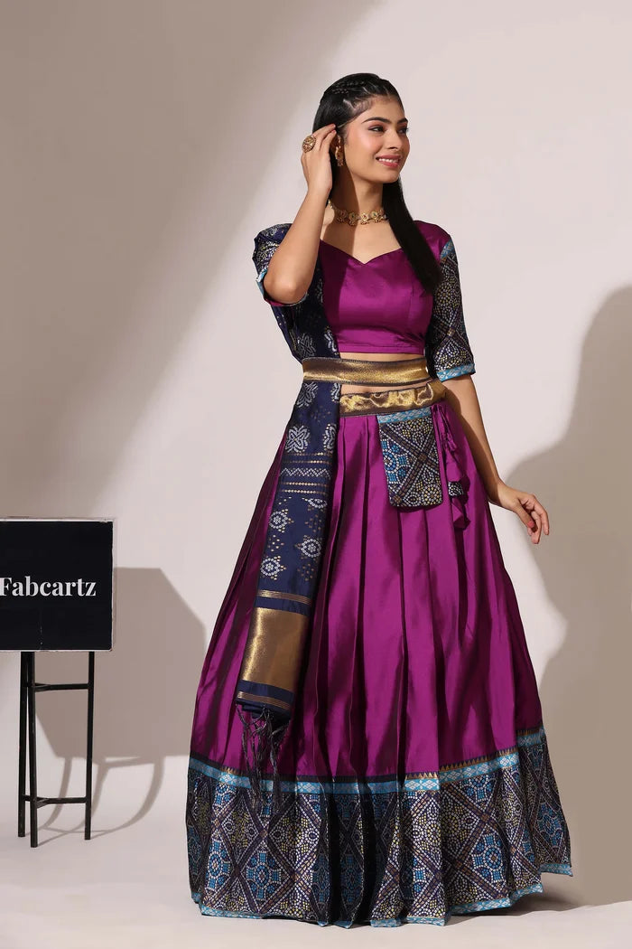 దక్షిణ భారత పండుగ సాంప్రదాయ హాఫ్ చీర (ఛవి)