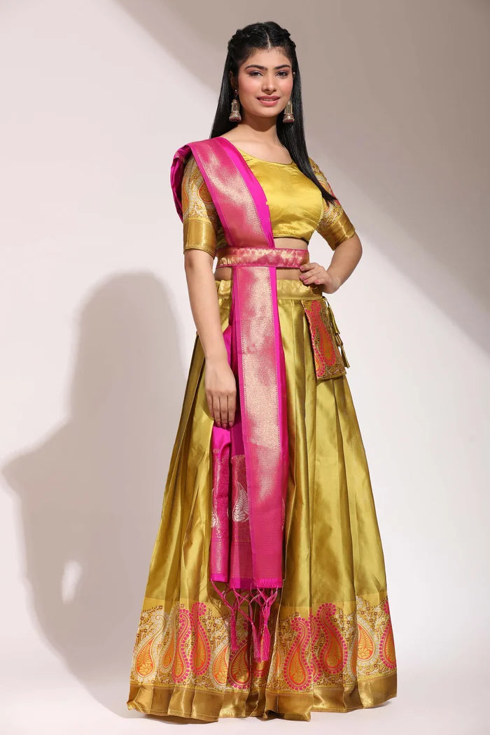 దక్షిణ భారత పండుగ సాంప్రదాయ హాఫ్ చీర(పటోలా)