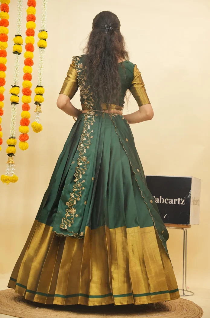 దక్షిణ భారత పండుగ సాంప్రదాయ హాఫ్ చీర (ఛవి)