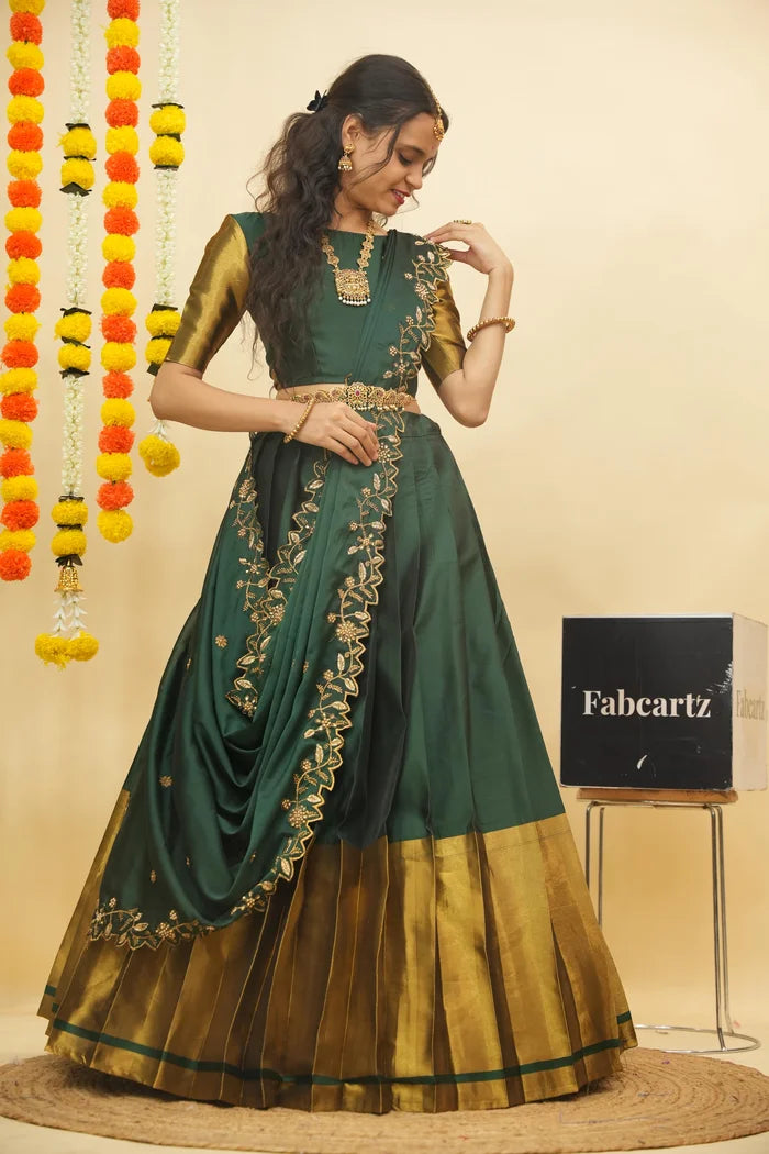 దక్షిణ భారత పండుగ సాంప్రదాయ హాఫ్ చీర (ఛవి)