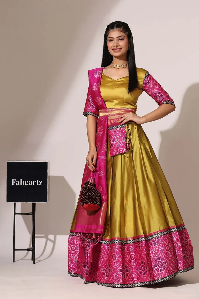 దక్షిణ భారత పండుగ సాంప్రదాయ హాఫ్ చీర (ఛవి)