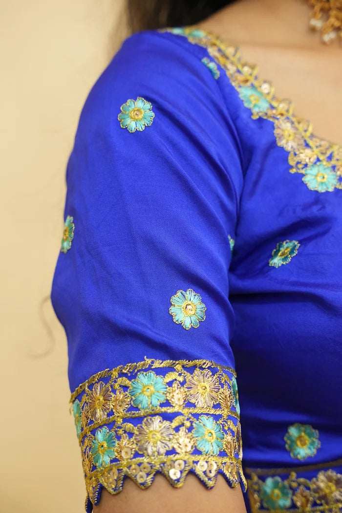 దక్షిణ భారత పండుగ సాంప్రదాయ హాఫ్ చీర (ఛవి)