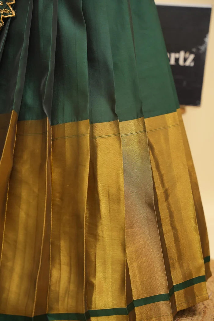 దక్షిణ భారత పండుగ సాంప్రదాయ హాఫ్ చీర (ఛవి)