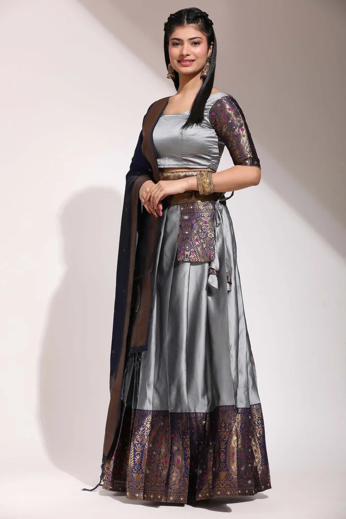 దక్షిణ భారత పండుగ సాంప్రదాయ హాఫ్ చీర(పటోలా)