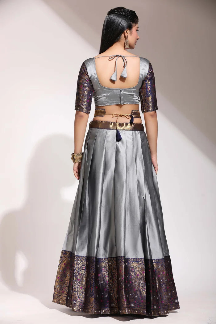 దక్షిణ భారత పండుగ సాంప్రదాయ హాఫ్ చీర(పటోలా)