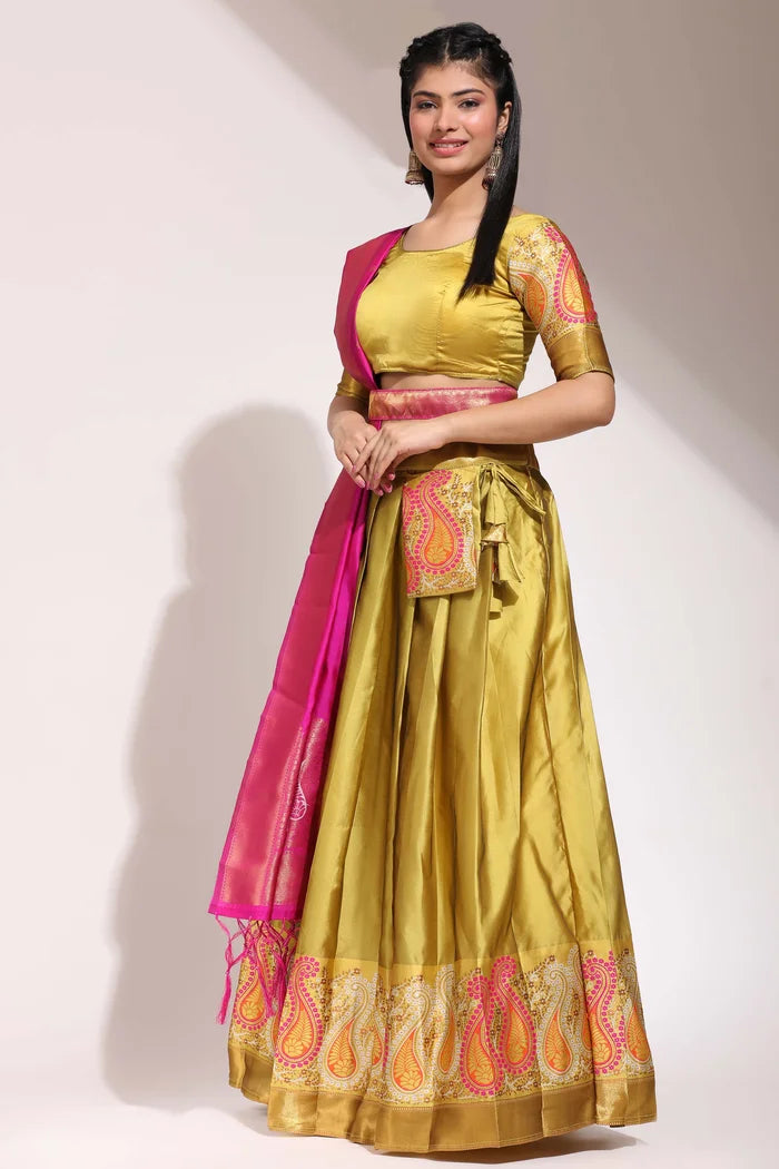 దక్షిణ భారత పండుగ సాంప్రదాయ హాఫ్ చీర(పటోలా)