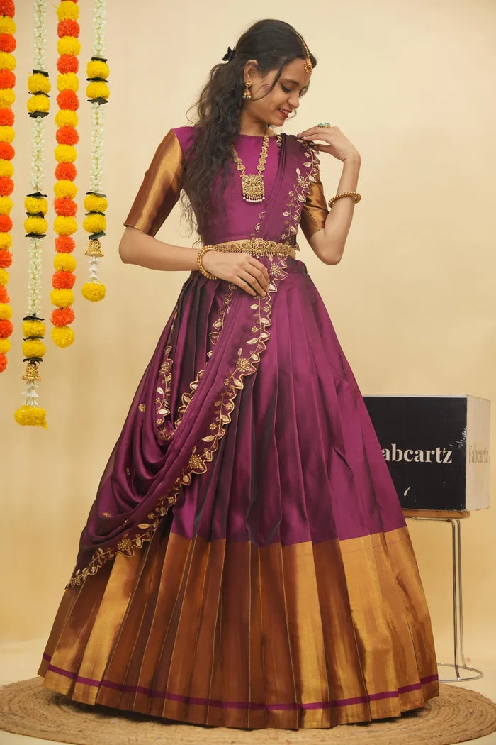 దక్షిణ భారత పండుగ సాంప్రదాయ హాఫ్ చీర (ఛవి)