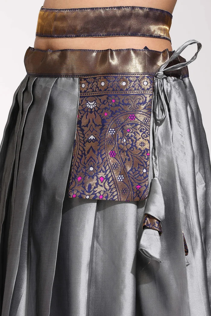 దక్షిణ భారత పండుగ సాంప్రదాయ హాఫ్ చీర(పటోలా)