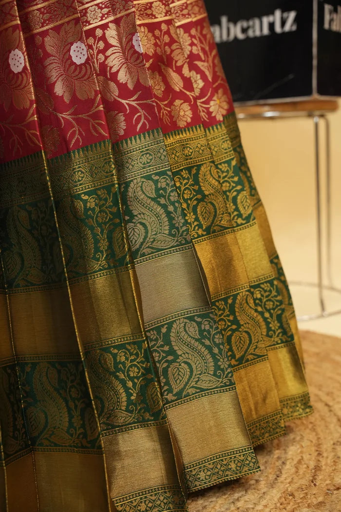 దక్షిణ భారత పండుగ సాంప్రదాయ హాఫ్ చీర (ఛవి)