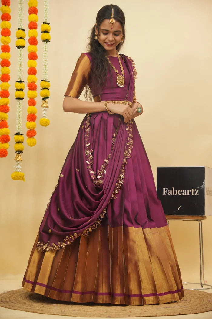 దక్షిణ భారత పండుగ సాంప్రదాయ హాఫ్ చీర (ఛవి)