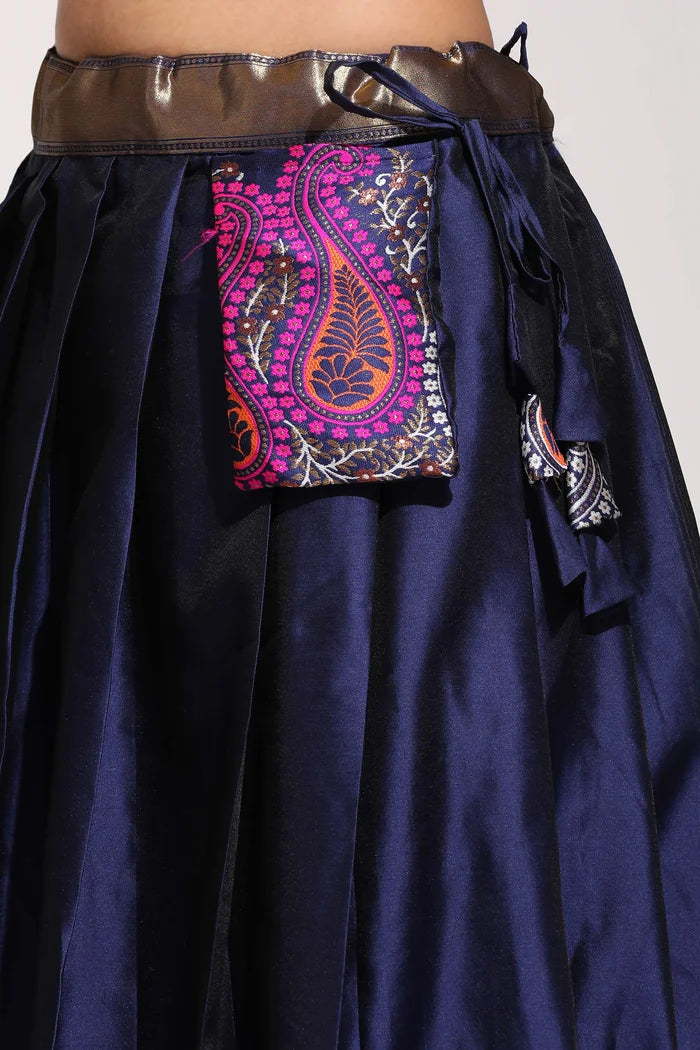 దక్షిణ భారత పండుగ సాంప్రదాయ హాఫ్ చీర(పటోలా)