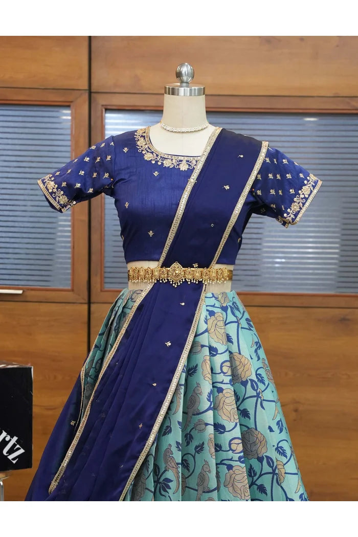 దక్షిణ భారత పండుగ సాంప్రదాయ హాఫ్ చీర (ఛవి)