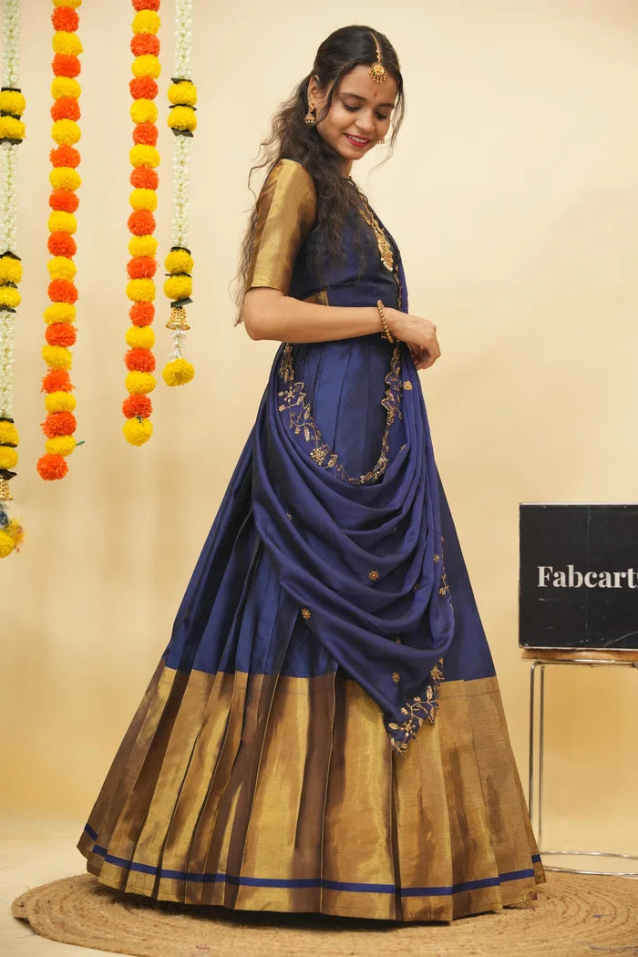 దక్షిణ భారత పండుగ సాంప్రదాయ హాఫ్ చీర (ఛవి)