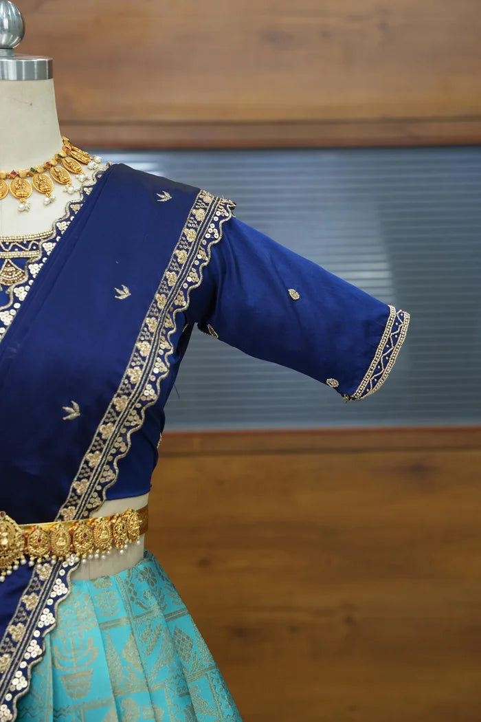 దక్షిణ భారత పండుగ సాంప్రదాయ హాఫ్ చీర (ఛవి)