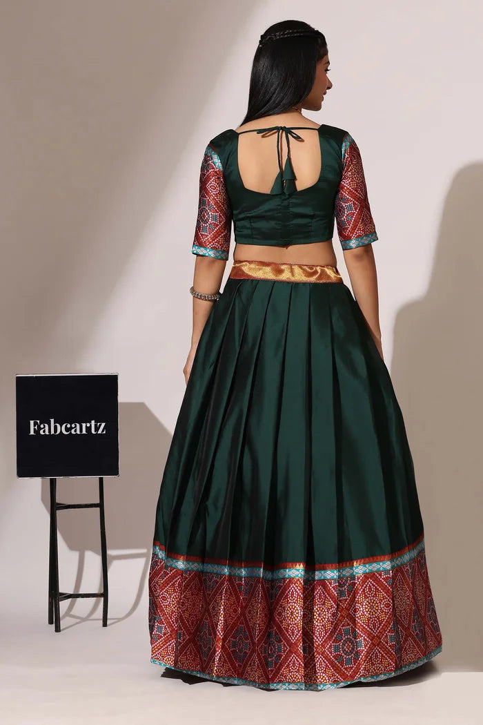 దక్షిణ భారత పండుగ సాంప్రదాయ హాఫ్ చీర (ఛవి)