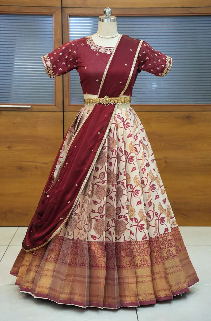 దక్షిణ భారత పండుగ సాంప్రదాయ హాఫ్ చీర (ఛవి)