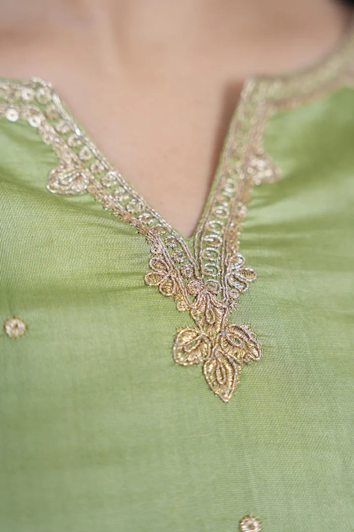 Kanshika Readymade Embroidery work Kurti for Womens