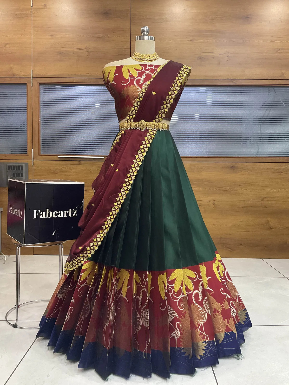 (HansRango) South Indian Festival Traditional Half Saree with Embroidered Blouse & Dupatta