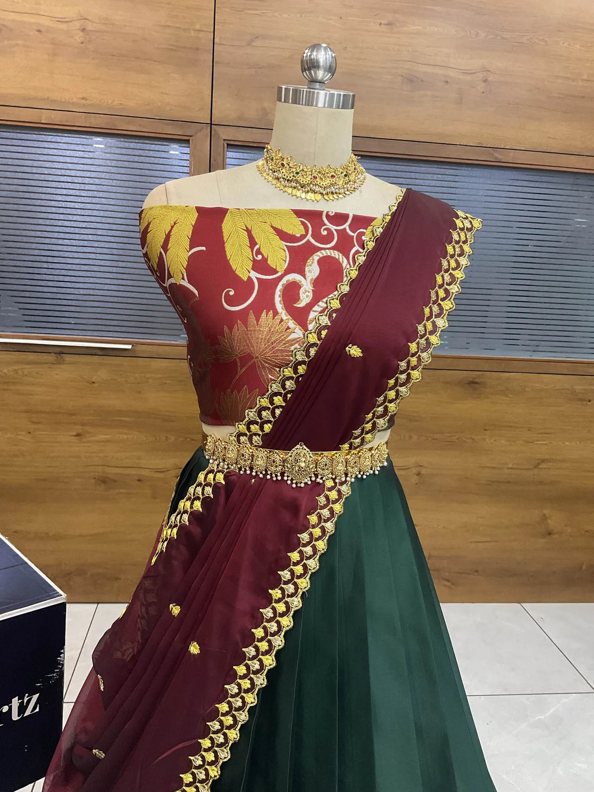 (HansRango) South Indian Festival Traditional Half Saree with Embroidered Blouse & Dupatta