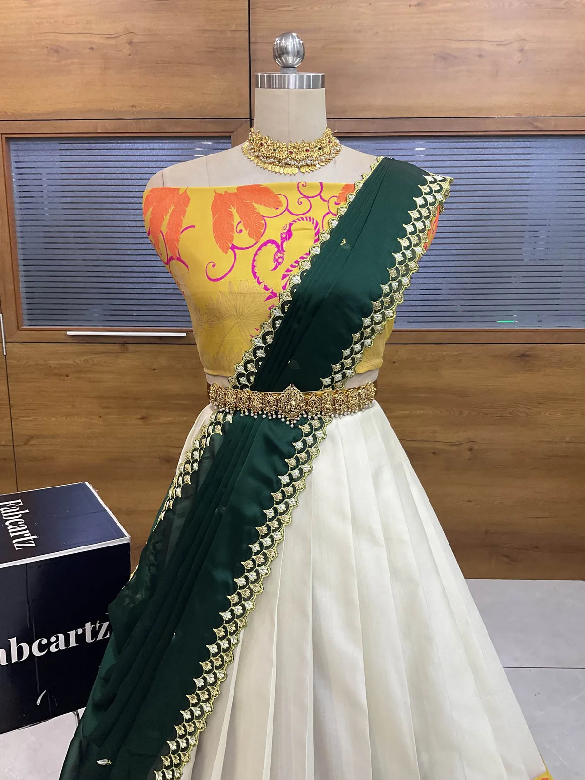 (HansRango) South Indian Festival Traditional Half Saree with Embroidered Blouse & Dupatta