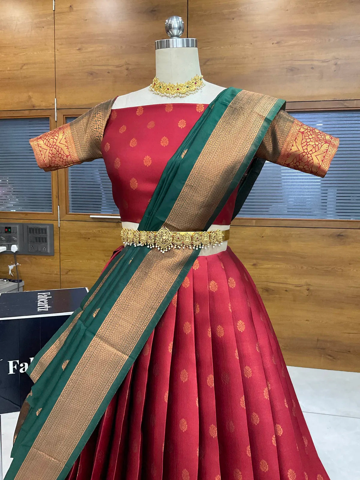(Wrong Kantara) Beautifull South Indian Half Saree for women