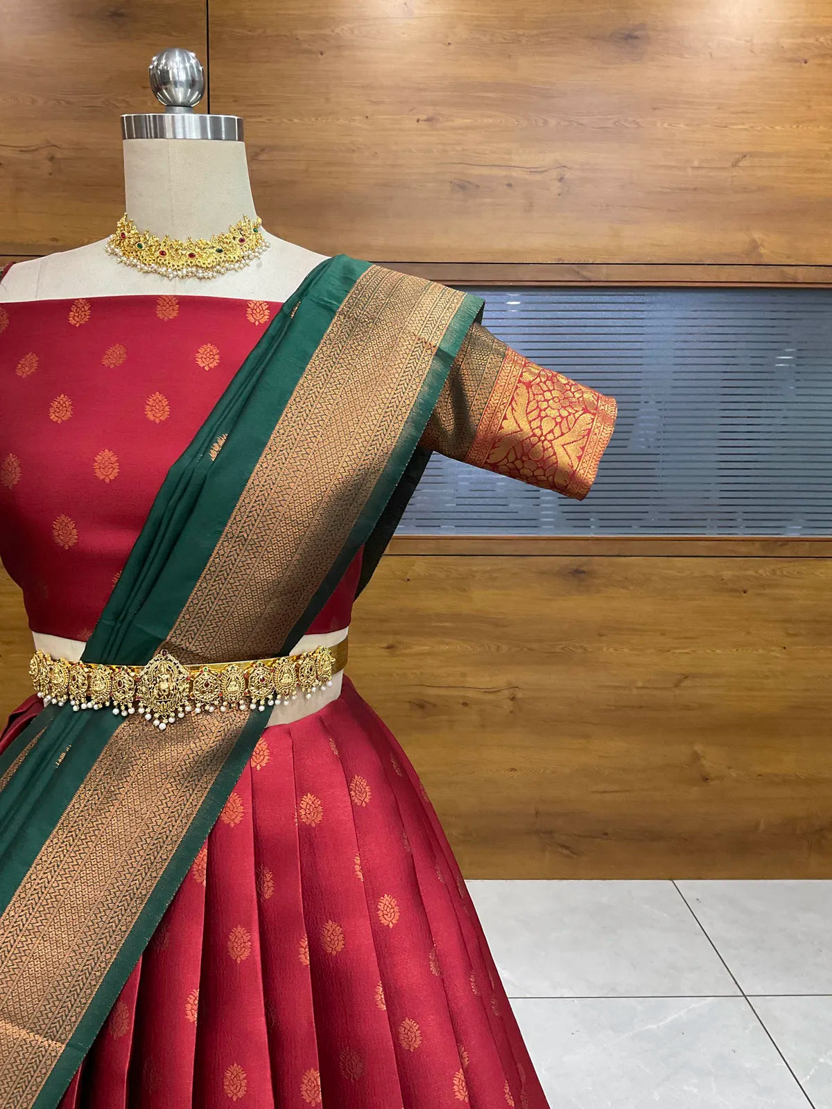 (Wrong Kantara) Beautifull South Indian Half Saree for women