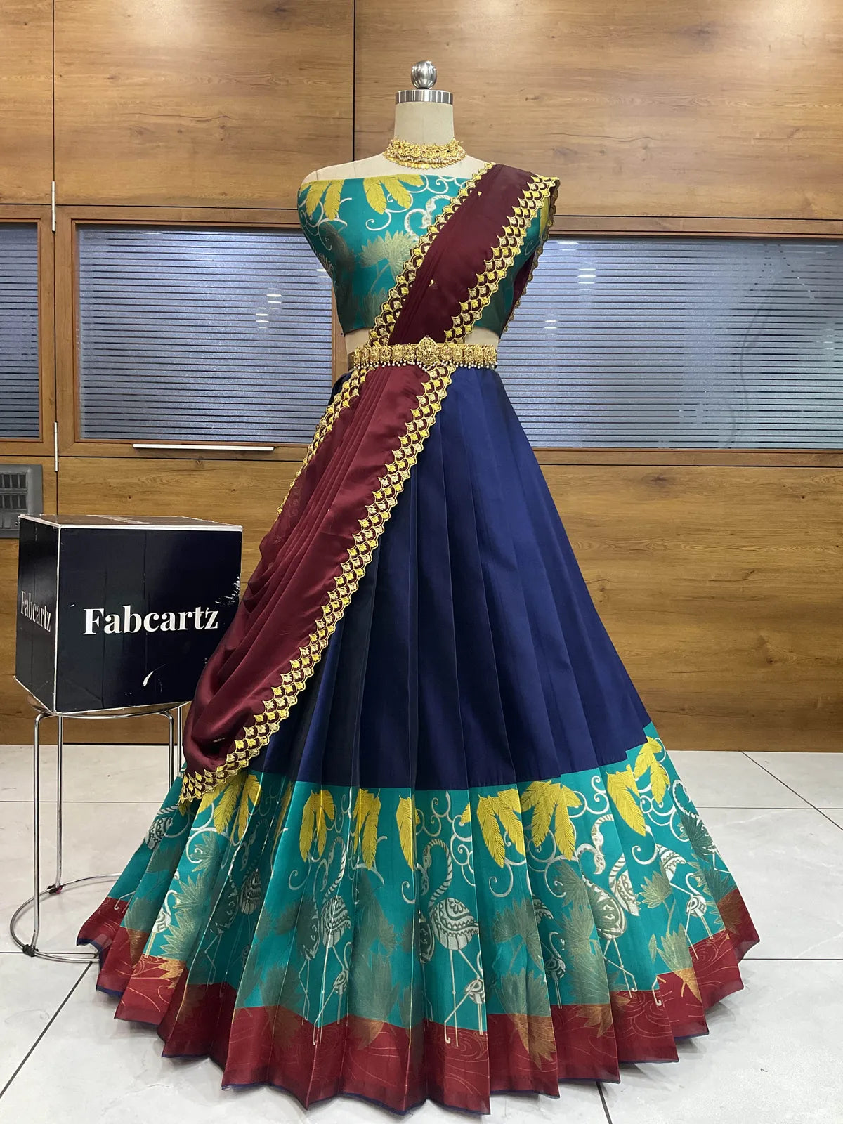 (HansRango) South Indian Festival Traditional Half Saree with Embroidered Blouse & Dupatta